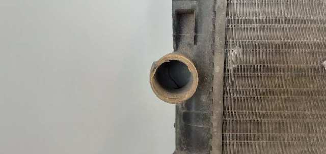 7700428082 Radiador de refrigeración del motor  disponible Utrera
