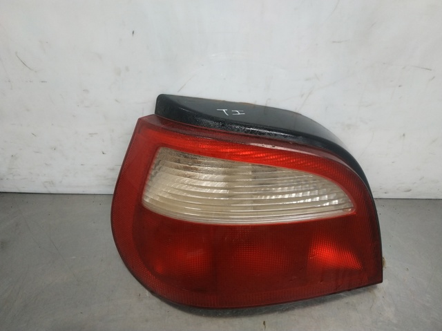 RENAULT 7700428320 Piloto trasero izquierdo  comprar en Albacete