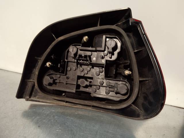 7700428320 Piloto trasero izquierdo  en stock Granada