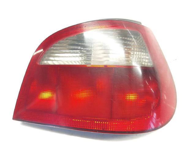 7700428321 Piloto trasero derecho  en stock Sabadell