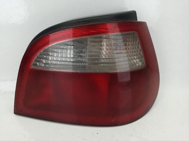 7700428321 RENAULT Piloto trasero derecho  en stock Córdoba