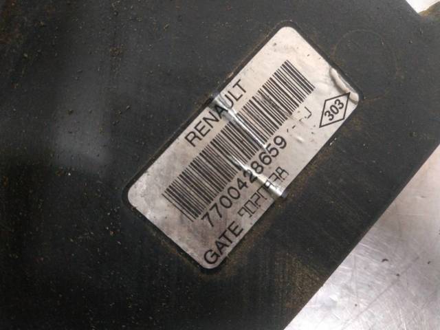 7700428659 RENAULT Difusor del radiador del aire acondicionado con ventilador y motor comprar Madrid