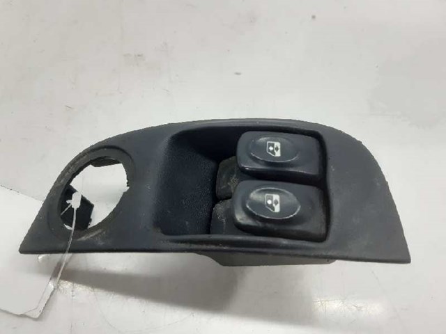 7700429998 RENAULT Botón de encendido del motor del elevalunas delantero izquierdo  en stock Gandía