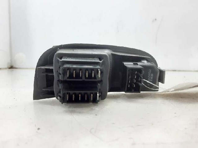 7700429998 Botón de encendido del motor del elevalunas delantero izquierdo  en stock Sabadell