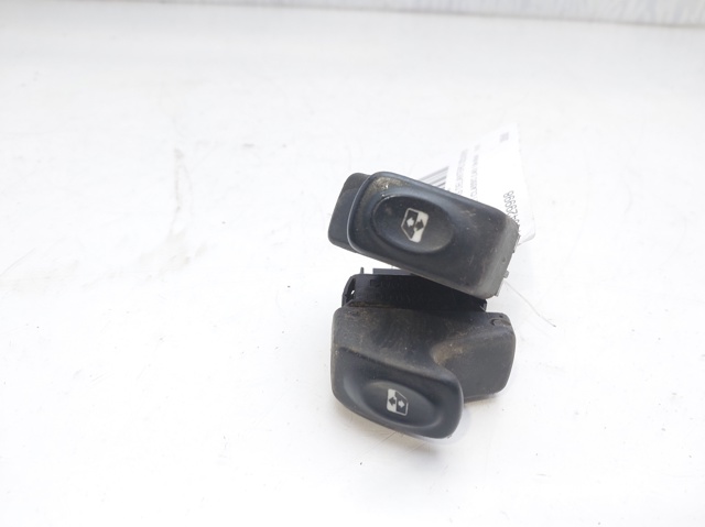 7700429998 RENAULT Botón de encendido del motor del elevalunas delantero izquierdo comprar Bilbao