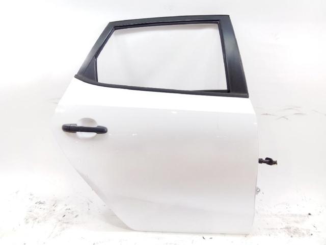 Puerta trasera derecha 770042R010 Hyundai/Kia