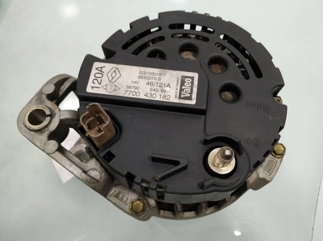 7700430182 RENAULT Alternador  disponible Vigo