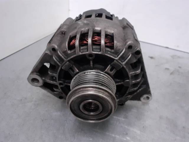 RENAULT 7700430182 Alternador  en stock Salamanca