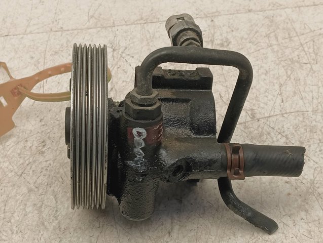 7700431283 Bomba de dirección asistida  disponible Utrera
