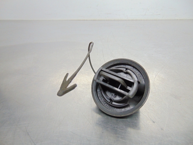 RENAULT 7700431898 Tapón del depósito de combustible  comprar en Murcia