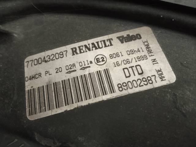 7700432097 RENAULT Faro derecho  comprar en Jaén