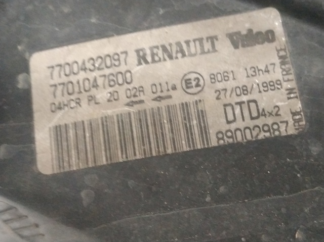 RENAULT 7700432097 Faro derecho  comprar en Ponferrada