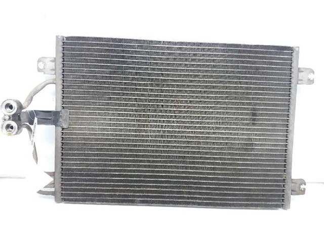 Condensador / radiador  aire acondicionado para renault megane i classic 1.4 16v (la0d, la1h, la0w, la10) g-k4l c7 7700432392
