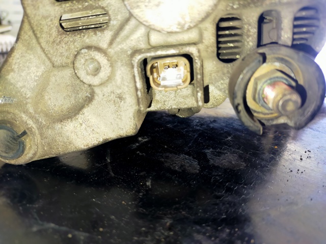 7700433069 Alternador  en stock Castellón