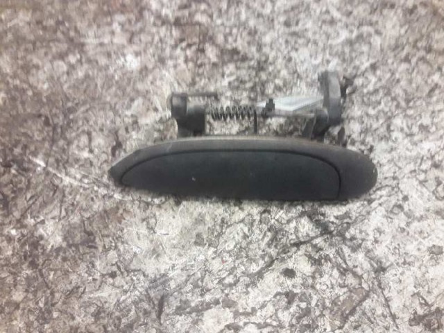 7700433075 RENAULT Manija exterior de puerta izquierda delantera/trasera  en stock Gandía
