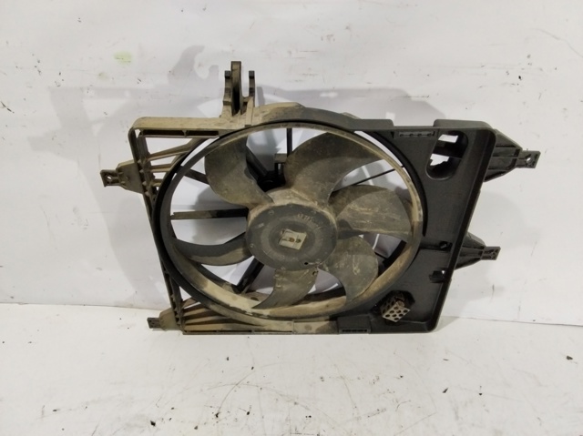 7700436917 Difusor del radiador de refrigeración con motor y hélice  disponible Utrera