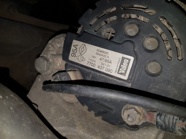 7700437090 Renault (RVI)