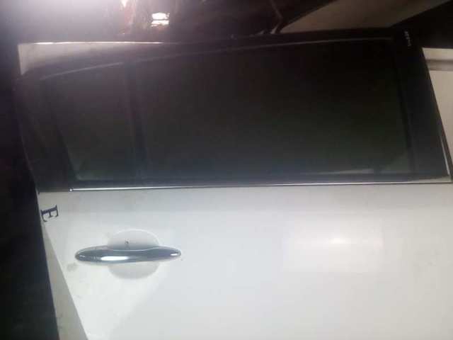 770043W000 Puerta trasera derecha comprar Girona