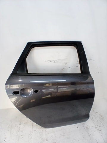 HYUNDAI 77004G4000 Puerta trasera derecha  disponible Valladolid