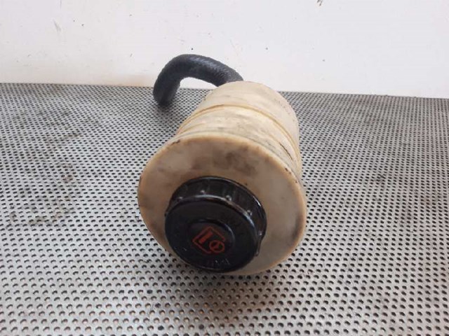 FIAT 7700782884 Depósito de bomba de dirección hidráulica  comprar en Ponferrada