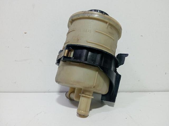 Depósito compensación de dirección asistida 7700782884 PEUGEOT