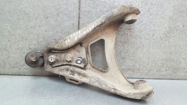 Brazo inferior izquierdo de la suspensión delantera 7700783455 RENAULT