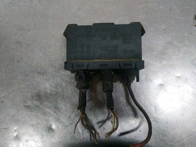 Relé de precalentamiento 7700790579 RENAULT