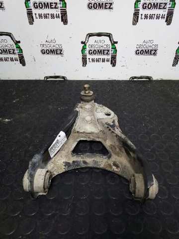 Brazo inferior derecho de la suspensión delantera 7700794387 RENAULT