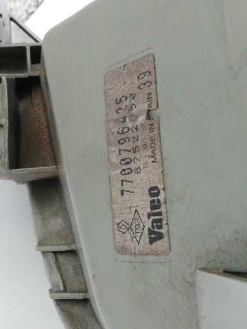 7700796425 Faro izquierdo  comprar en Pontevedra