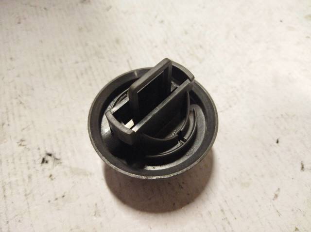 Tapa (tapón) del depósito de combustible Renault Clio 2 BB, CB