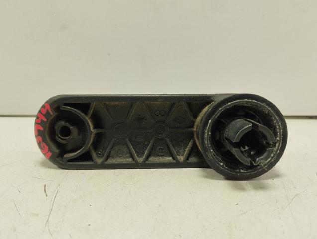 7700811387 RENAULT Manivela de elevalunas de puerta trasera  en stock Gandía