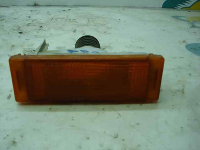Luz intermitente en el parachoques 7700811996 RENAULT