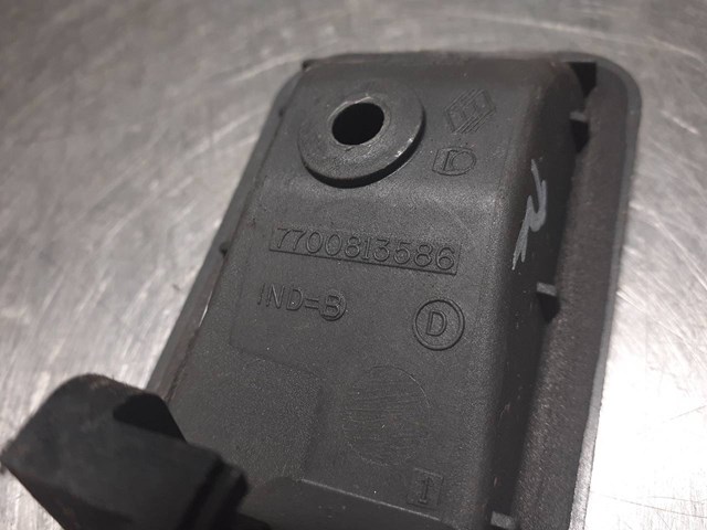 7700813586 RENAULT Manija interior derecha delantera/trasera de puerta  comprar en Lleida