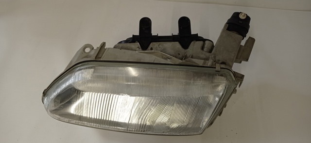 7700820118 RENAULT Faro izquierdo comprar Alcalá