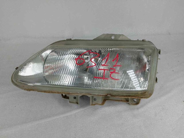 RENAULT 7700820118 Faro izquierdo  disponible Valladolid
