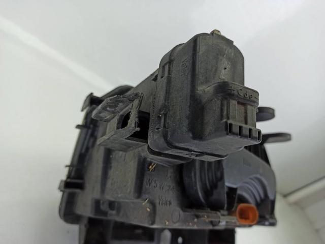7700820118 Faro izquierdo  disponible Málaga