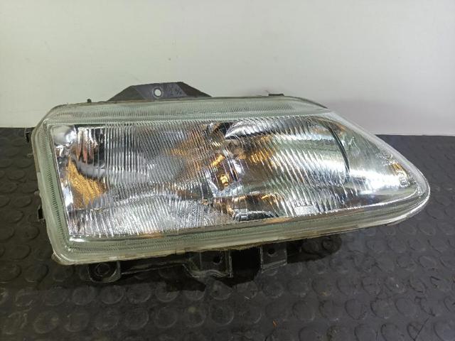 7700820119 Faro derecho  en stock Sabadell