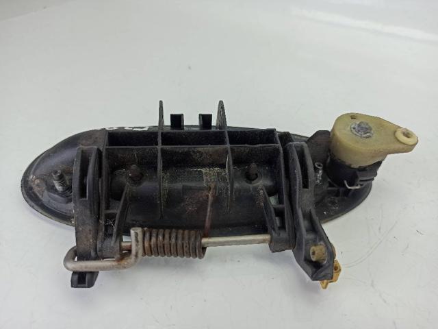 7700821373 RENAULT Manija exterior izquierda de puerta delantera  en stock Córdoba