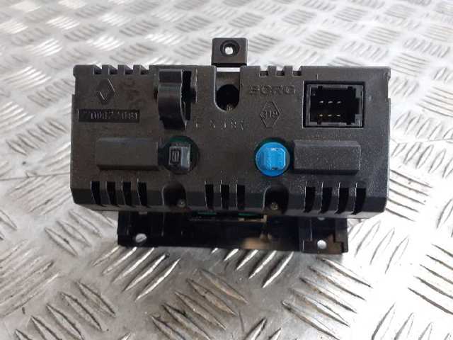 Pantalla multifuncion Renault Laguna I (1993-2002)