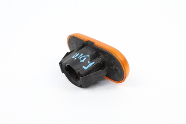 RENAULT 7700822136 Luz intermitente de guardabarros  comprar en Albacete