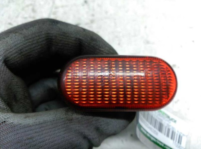 7700822136 Luz intermitente de guardabarros  en stock Sabadell