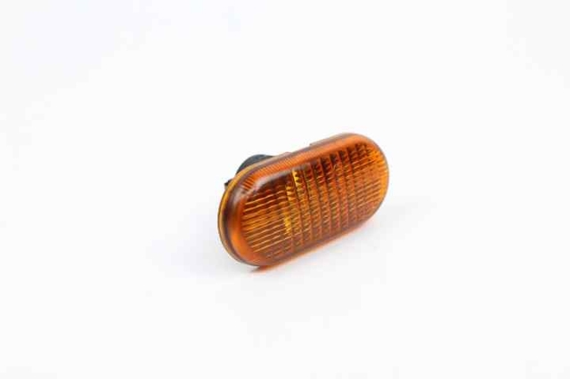 RENAULT 7700822136 Luz intermitente de guardabarros  disponible Valladolid