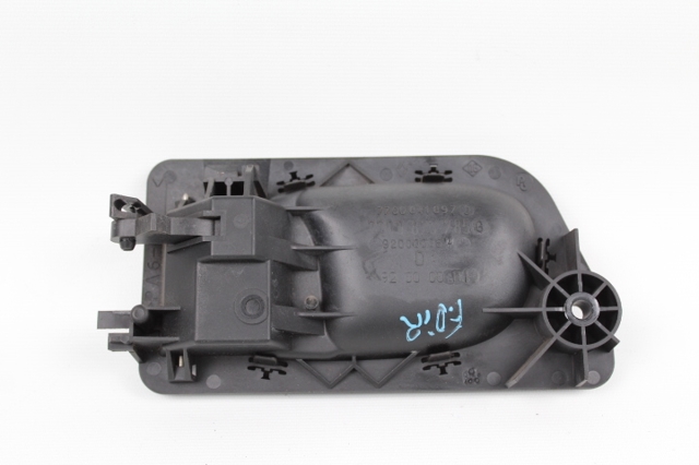 7700823285 RENAULT Manija interior de puerta delantera derecha  en stock Córdoba