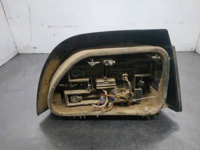 Piloto trasero izquierdo 7700827551 RENAULT