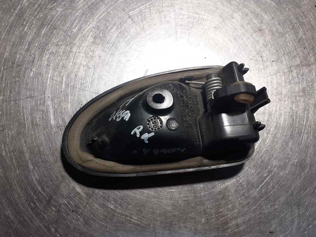 7700830078 RENAULT Manija interior de puerta delantera izquierda comprar Madrid