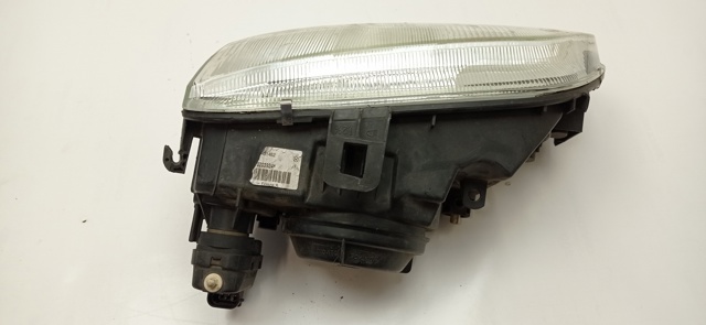 RENAULT 7700831462 Faro izquierdo  disponible España