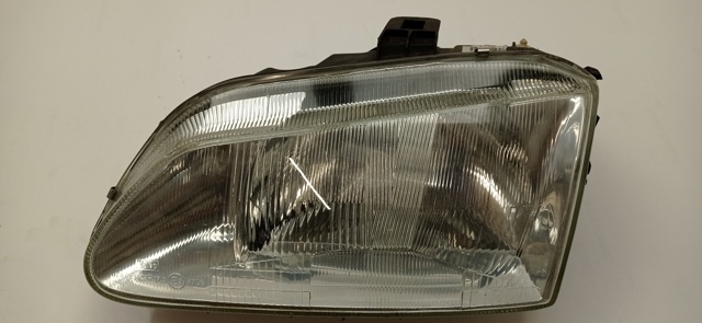 7700831462 RENAULT Faro izquierdo  comprar en Oviedo