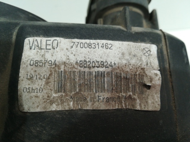 7700831462 RENAULT Faro izquierdo  en stock Gandía