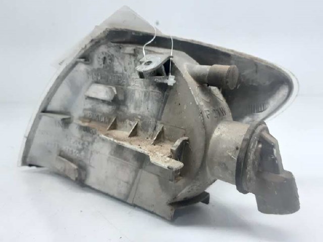 7700831467 RENAULT Piloto intermitente derecho  comprar en Lleida