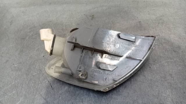 7700831467 RENAULT Piloto intermitente derecho  en stock Huelva
